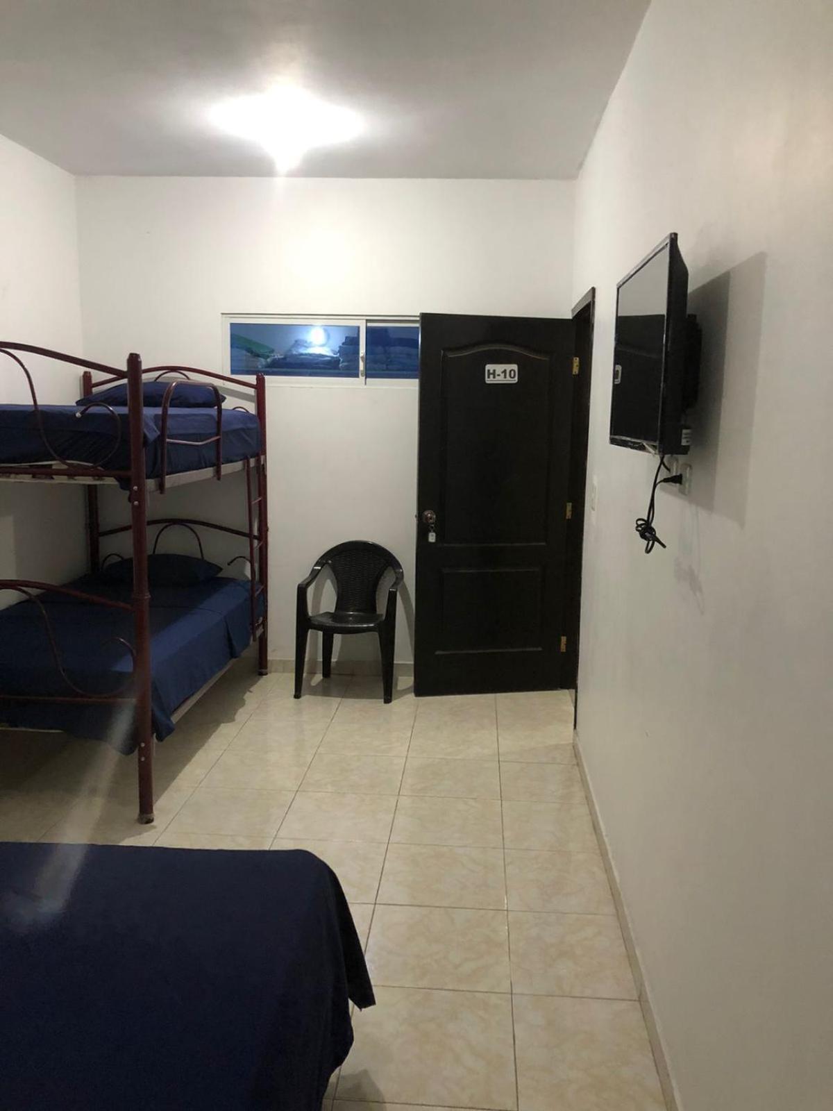 Hostal Playa Imperial 曼塔 外观 照片
