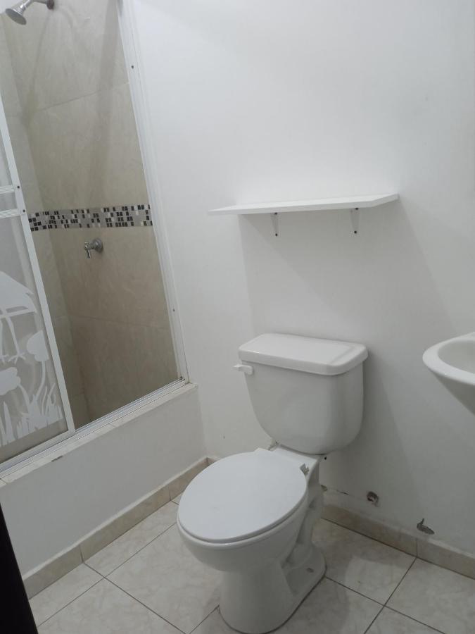 Hostal Playa Imperial 曼塔 外观 照片