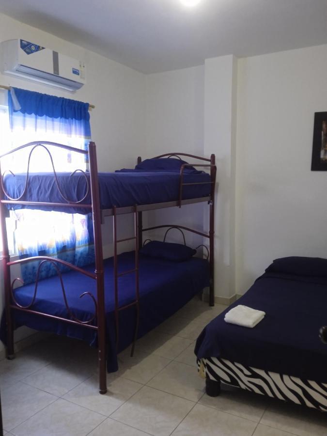 Hostal Playa Imperial 曼塔 外观 照片